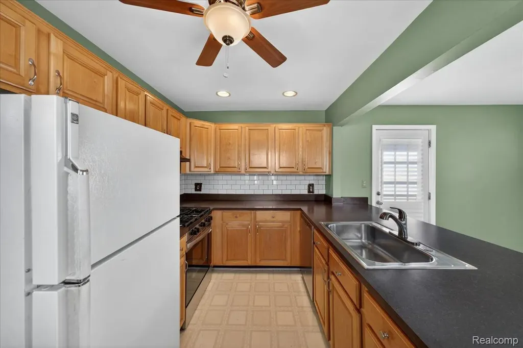 2354 Shevlin Street Ferndale City MI 48220
