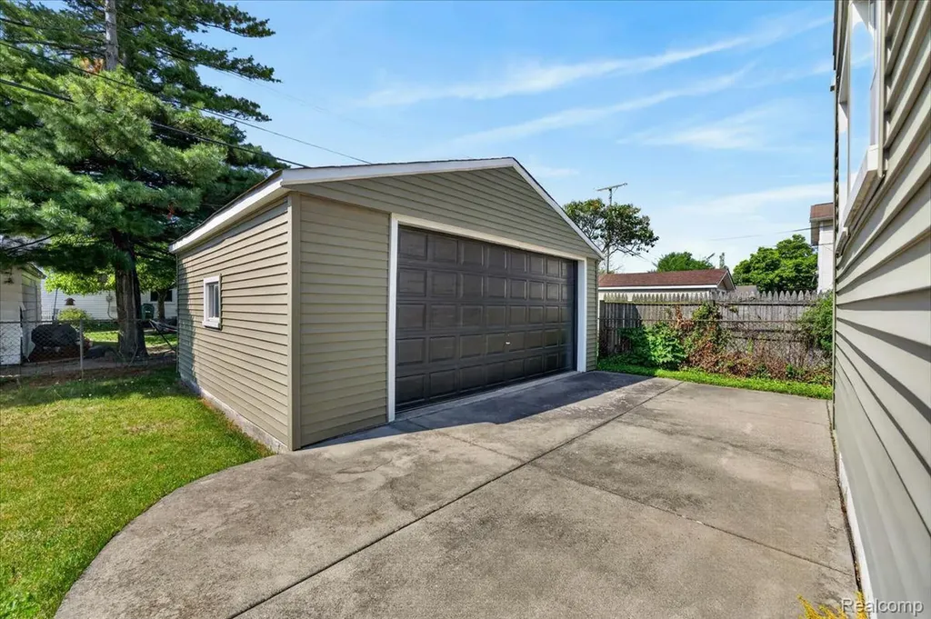2354 Shevlin Street Ferndale City MI 48220