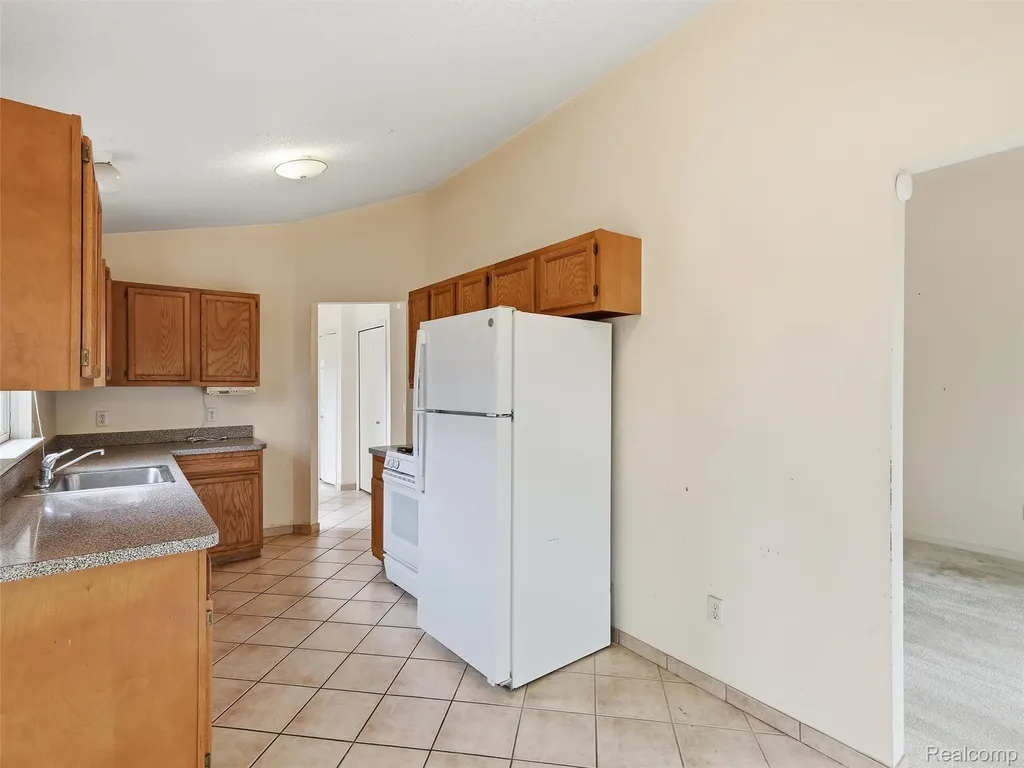 349 Daniel Avenue Westland City MI 48186