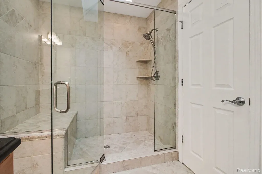 3376 Hessel Avenue Rochester Hills City MI 48307