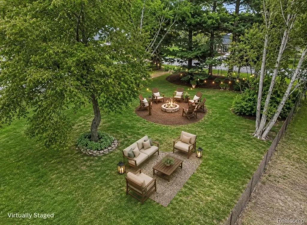 3376 Hessel Avenue Rochester Hills City MI 48307