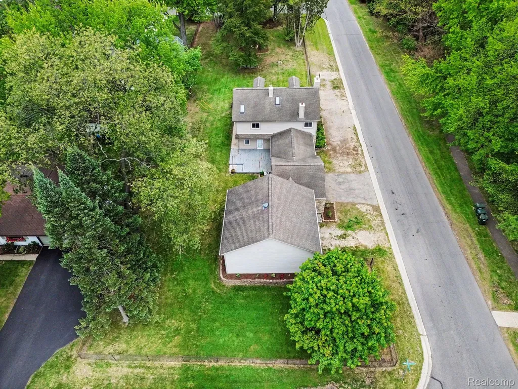 3376 Hessel Avenue Rochester Hills City MI 48307