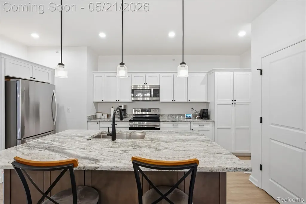 606 Pointe Drive Walled Lake City MI 48390