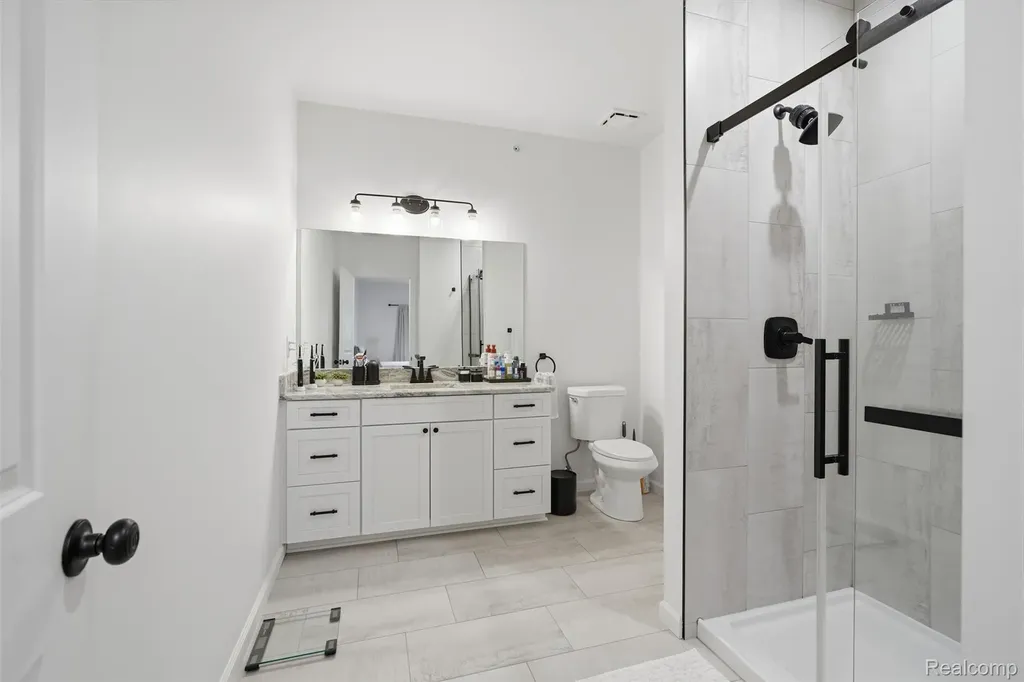 606 Pointe Drive Walled Lake City MI 48390