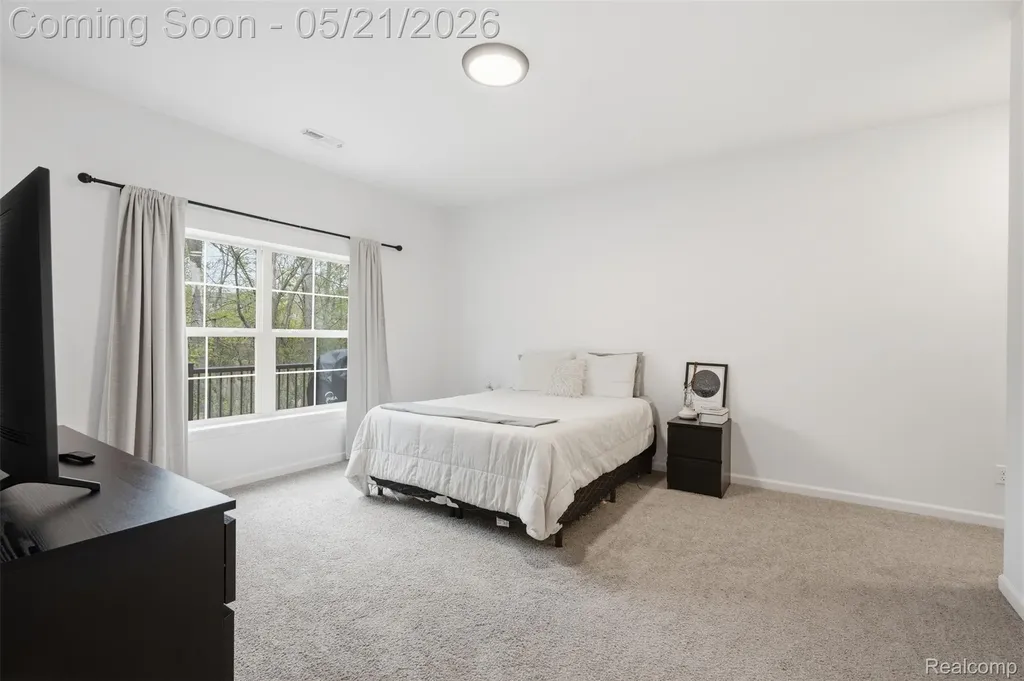 606 Pointe Drive Walled Lake City MI 48390