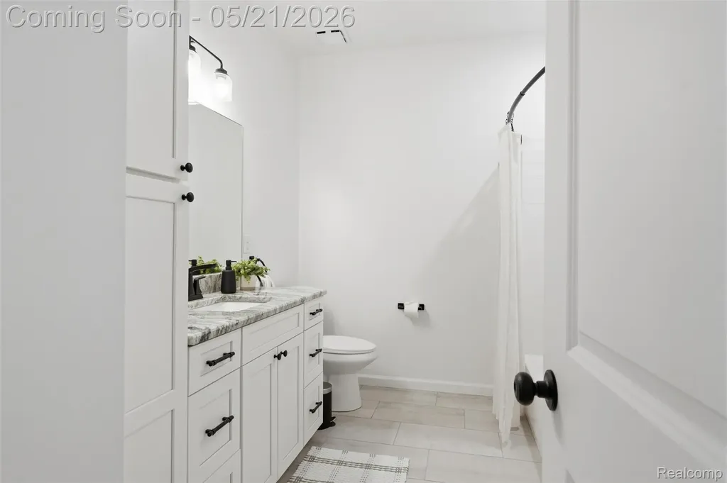 606 Pointe Drive Walled Lake City MI 48390