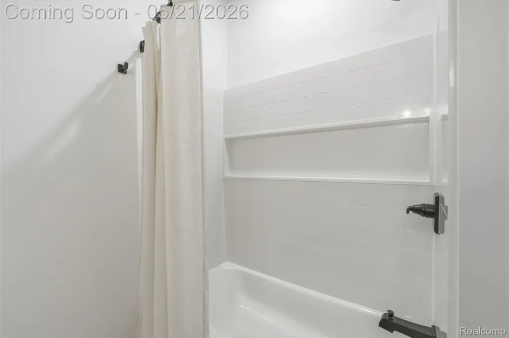 606 Pointe Drive Walled Lake City MI 48390