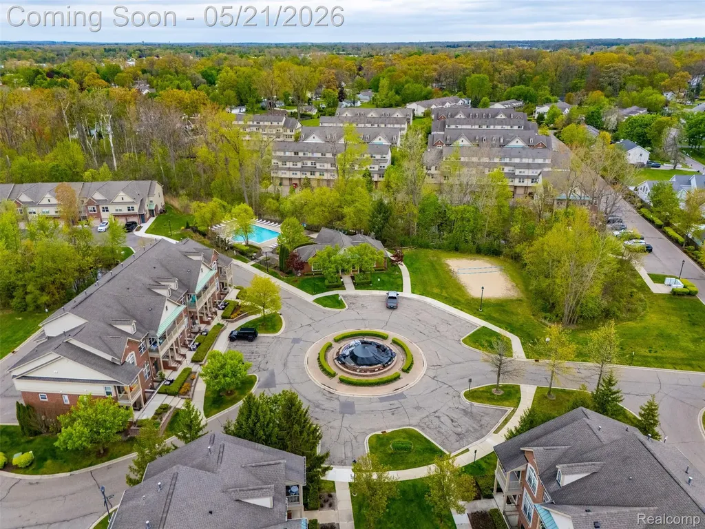 606 Pointe Drive Walled Lake City MI 48390