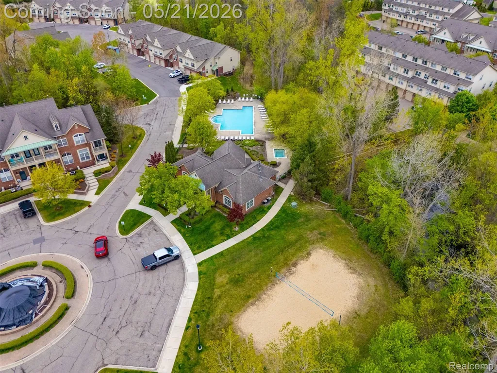 606 Pointe Drive Walled Lake City MI 48390
