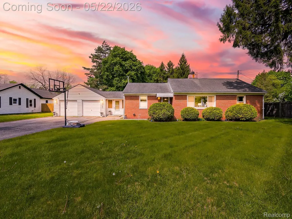 2751 Marlington Road Waterford Charter Township MI 48329