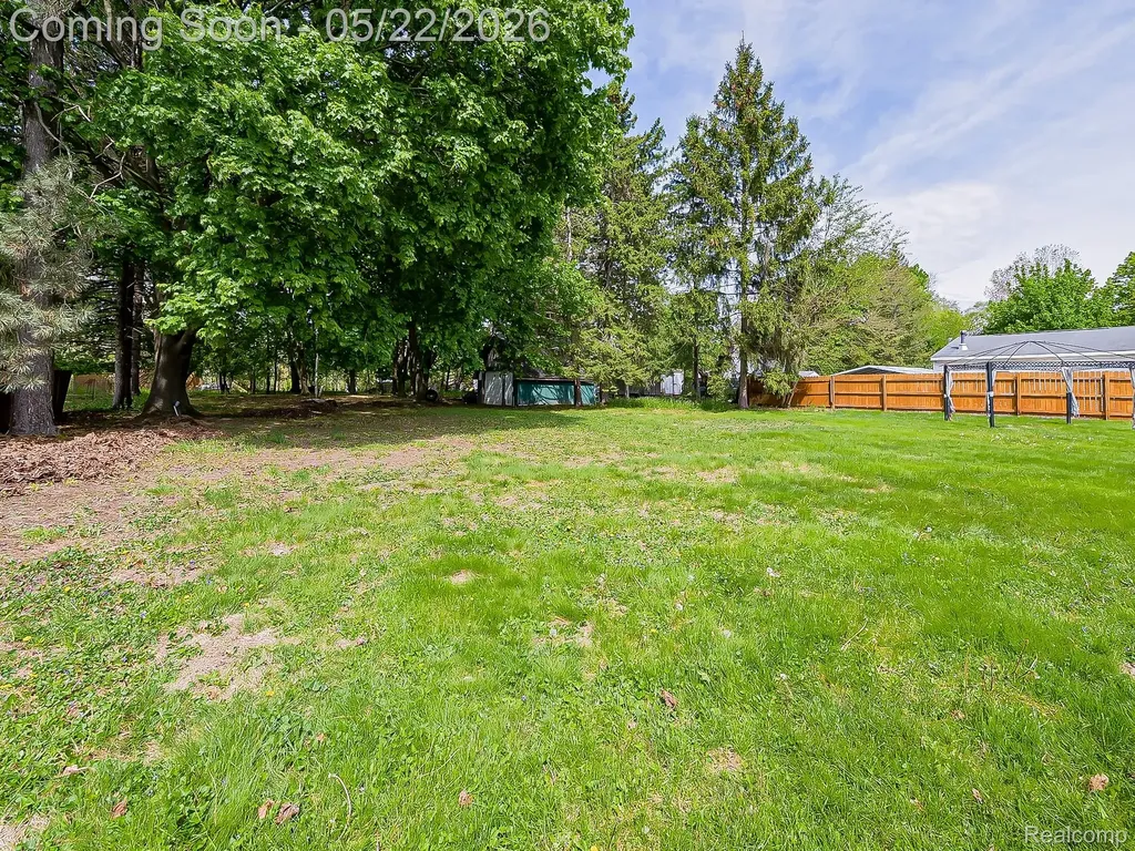 2751 Marlington Road Waterford Charter Township MI 48329
