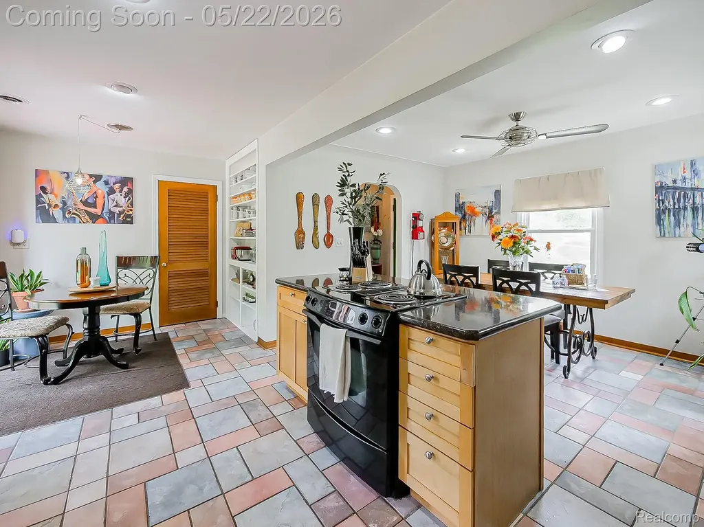 2751 Marlington Road Waterford Charter Township MI 48329
