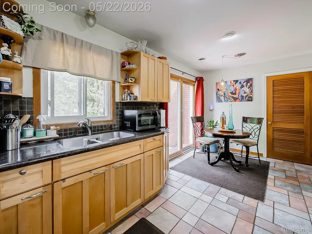 2751 Marlington Road Waterford Charter Township MI 48329