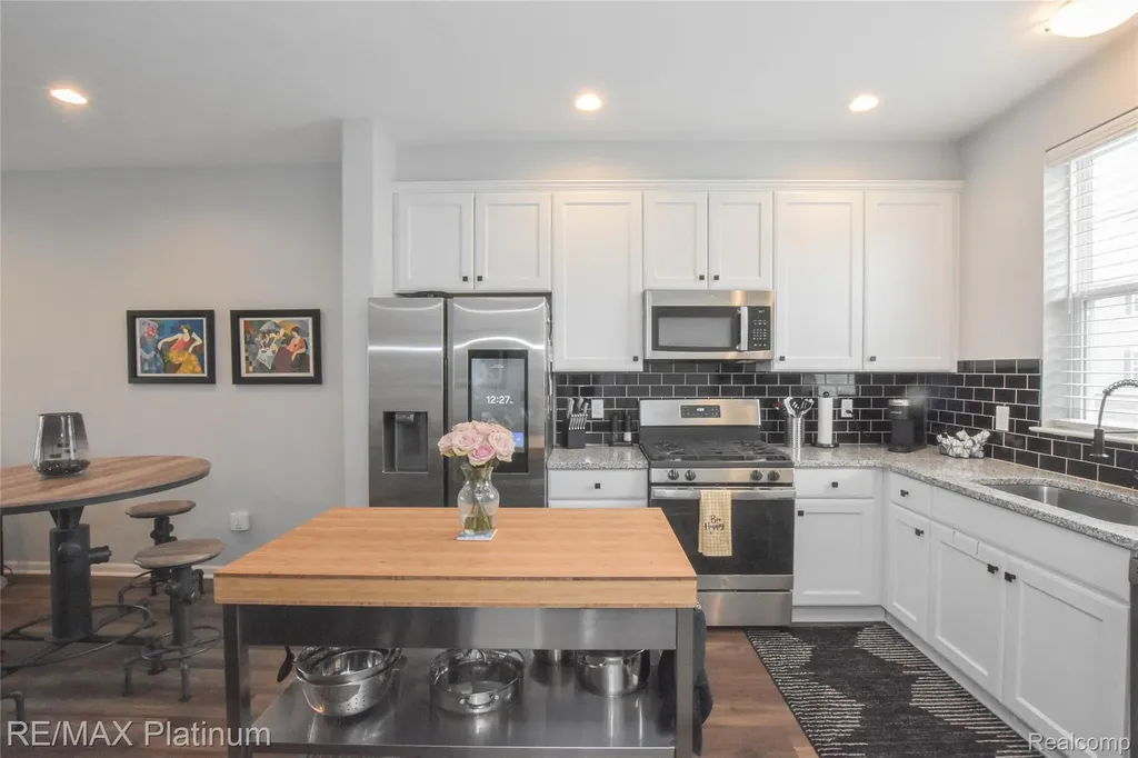 199 Katie Lane Brighton City MI 48116
