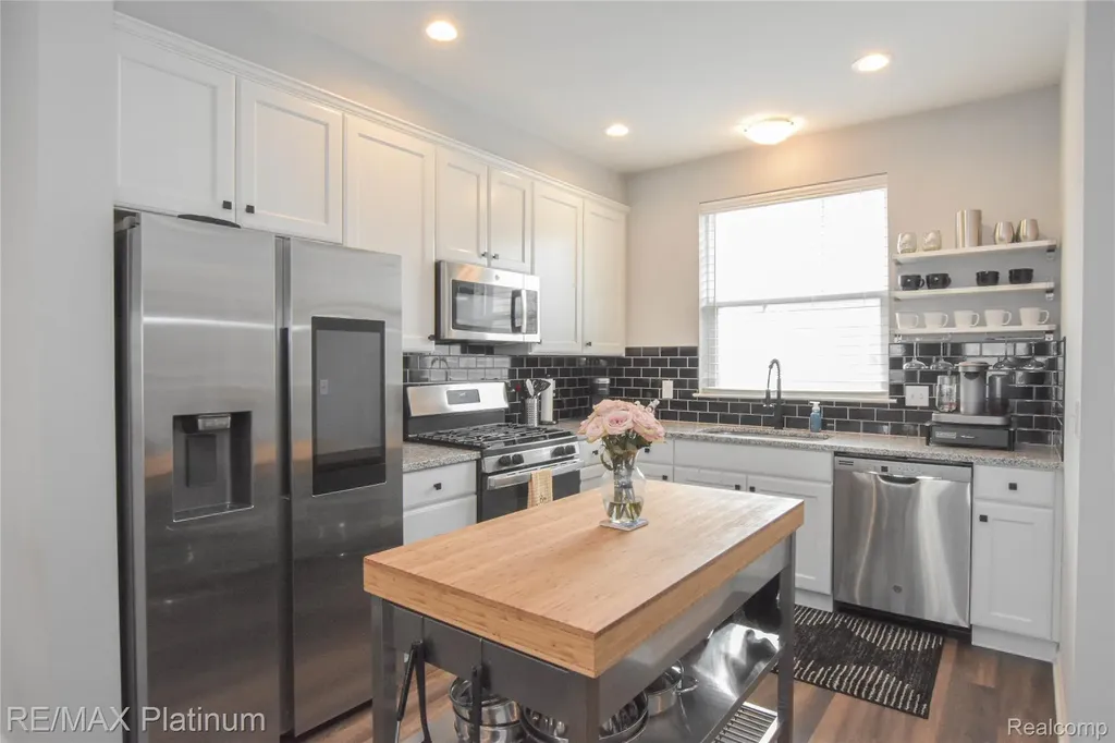 199 Katie Lane Brighton City MI 48116