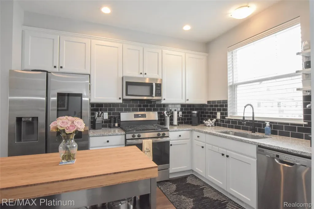 199 Katie Lane Brighton City MI 48116