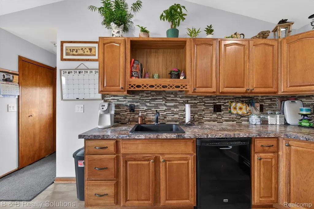 2927 N Blacks Corners Road Goodland Township MI 48444