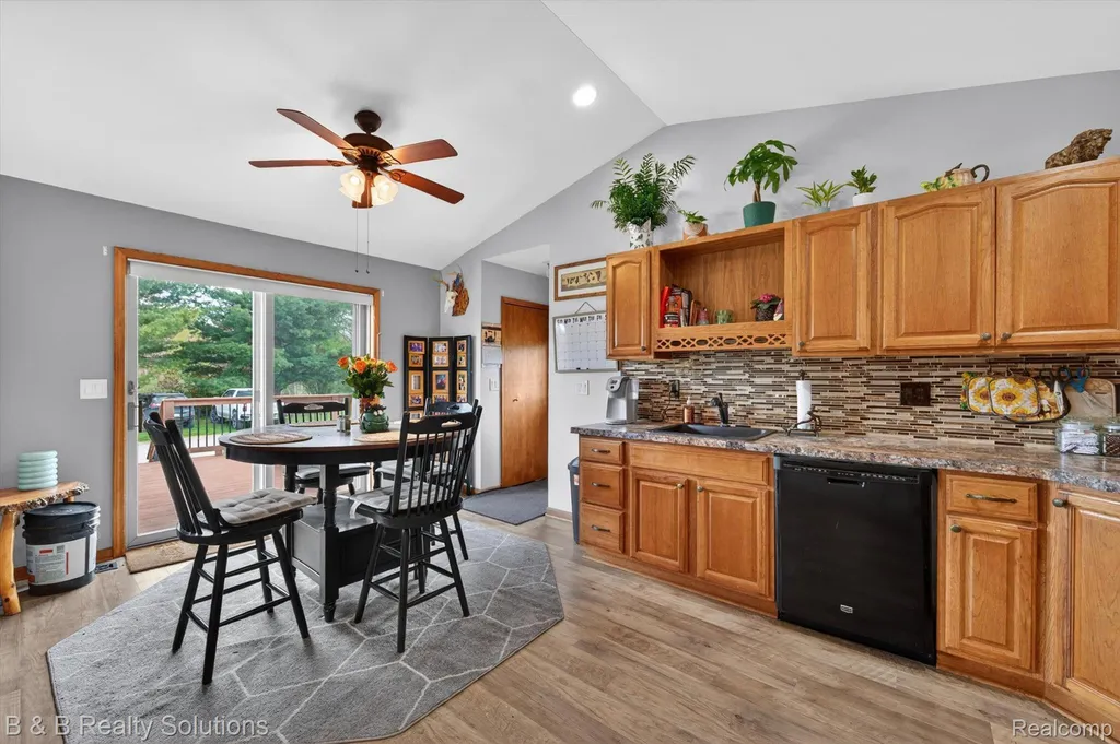 2927 N Blacks Corners Road Goodland Township MI 48444