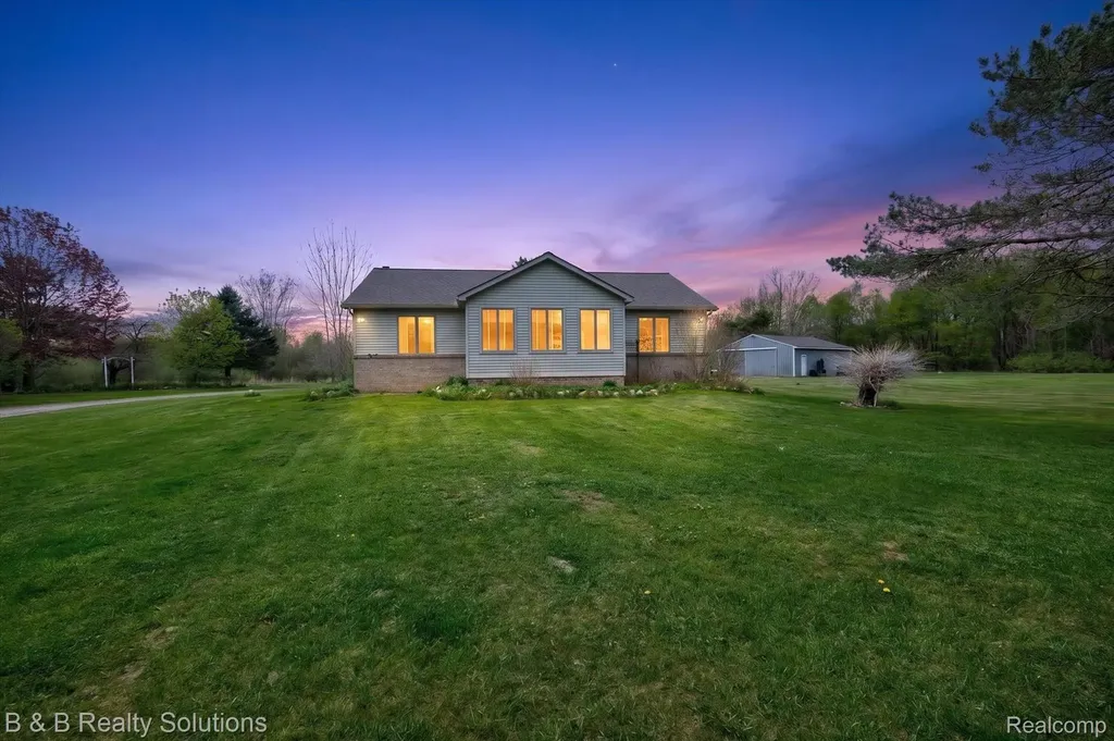 2927 N Blacks Corners Road Goodland Township MI 48444