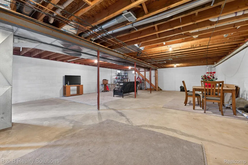 2927 N Blacks Corners Road Goodland Township MI 48444