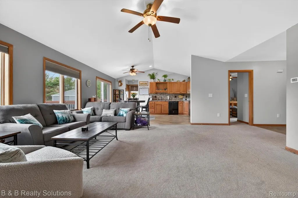2927 N Blacks Corners Road Goodland Township MI 48444