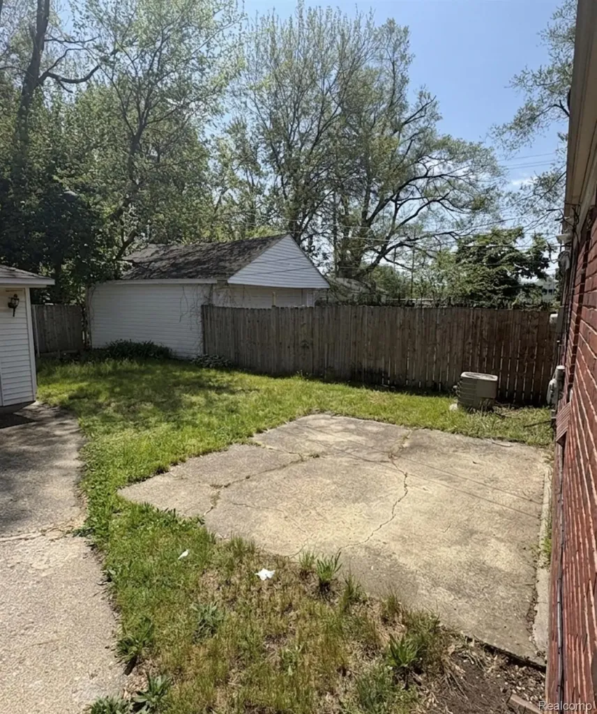 18418 Edinborough Road Detroit City MI 48219