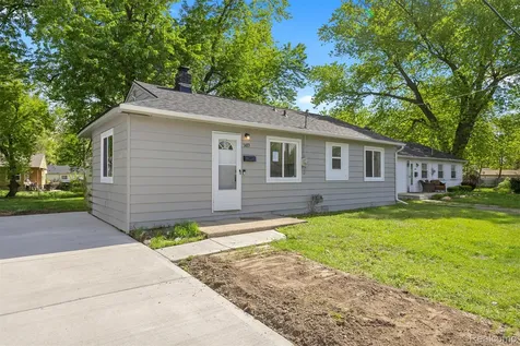34113 Caspian Court Westland City MI 48186