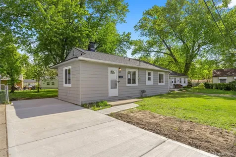 34113 Caspian Court Westland City MI 48186
