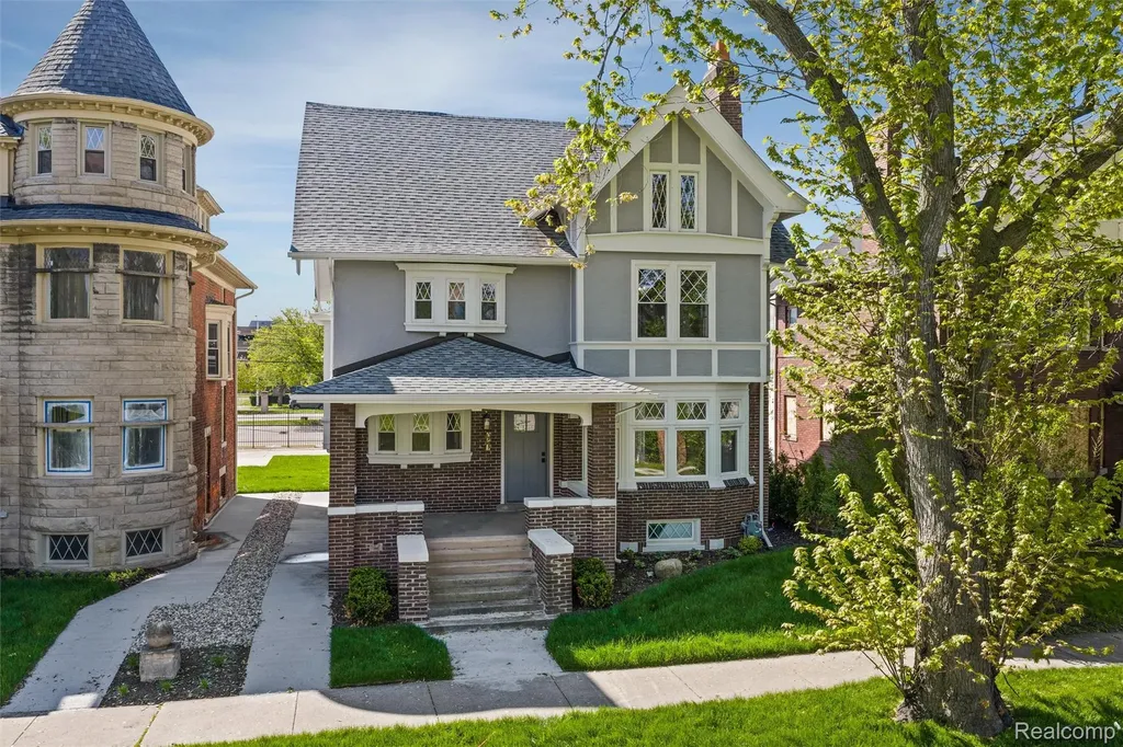 97 Delaware Street Detroit City MI 48202
