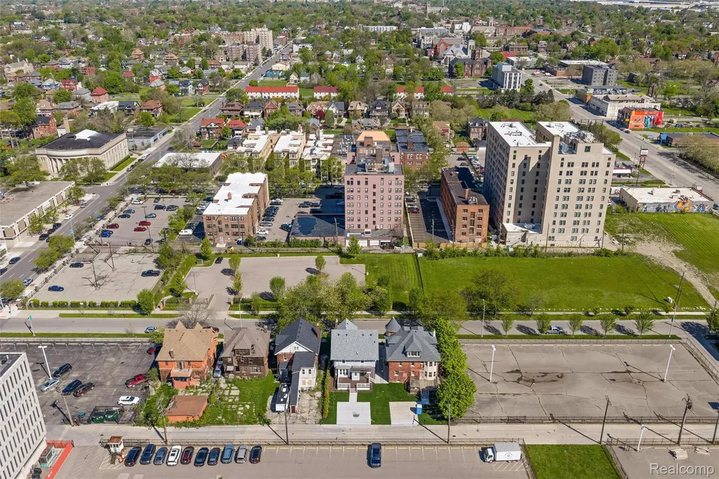 97 Delaware Street Detroit City MI 48202