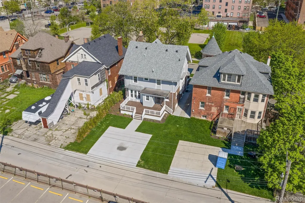 97 Delaware Street Detroit City MI 48202