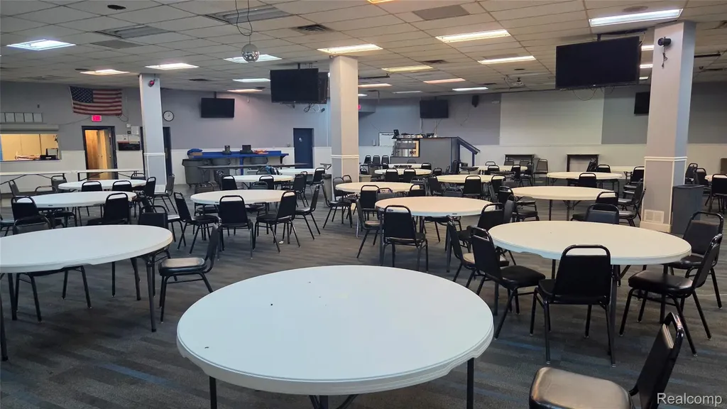 27531 Grand River Street Livonia City MI 48152