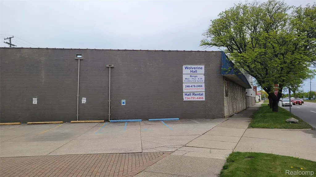 27531 Grand River Street Livonia City MI 48152