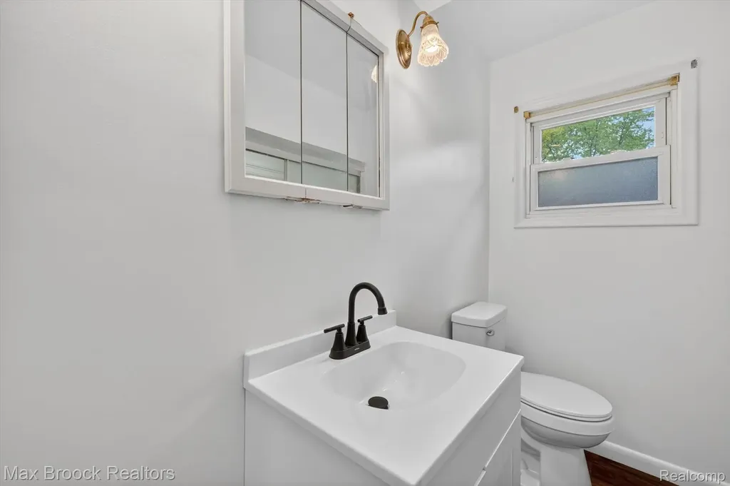 3062 Ferris Avenue Lincoln Park City MI 48146