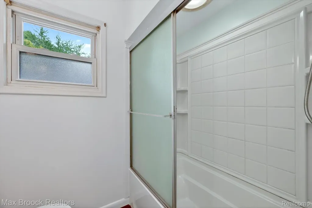 3062 Ferris Avenue Lincoln Park City MI 48146