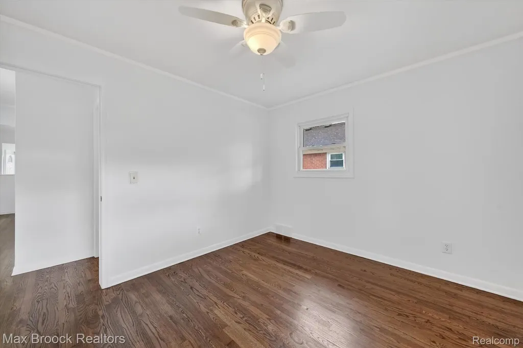 3062 Ferris Avenue Lincoln Park City MI 48146