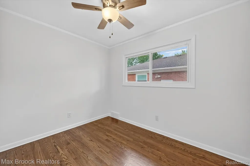 3062 Ferris Avenue Lincoln Park City MI 48146