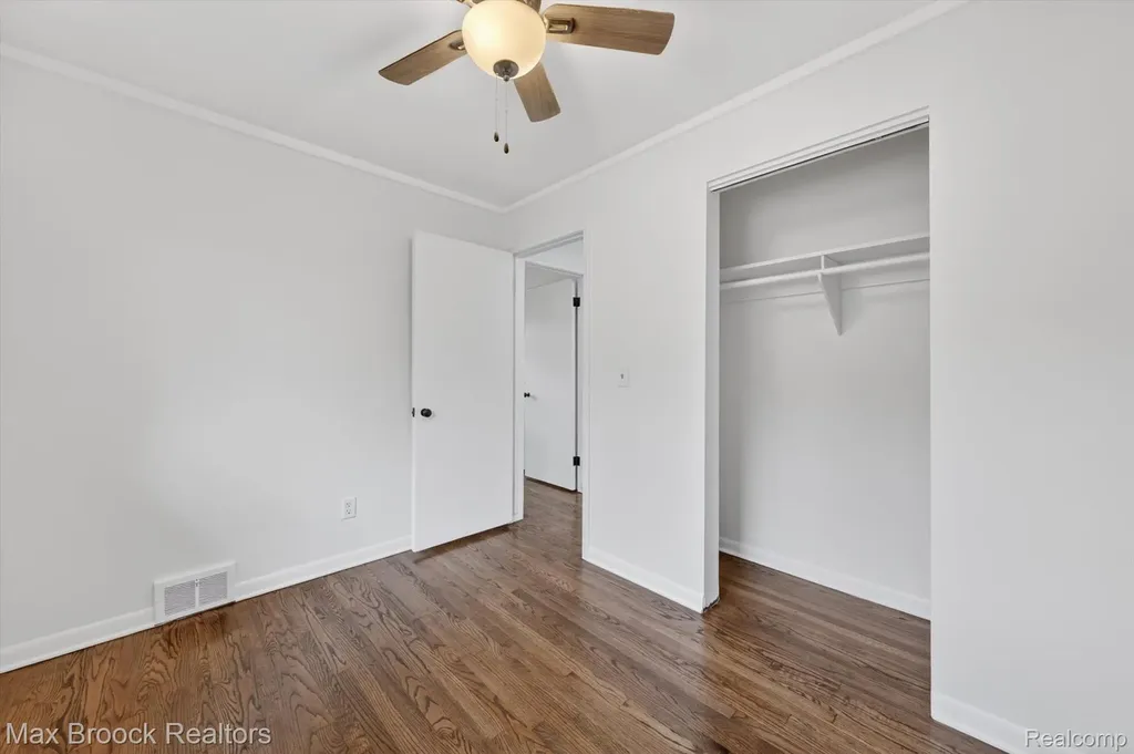 3062 Ferris Avenue Lincoln Park City MI 48146