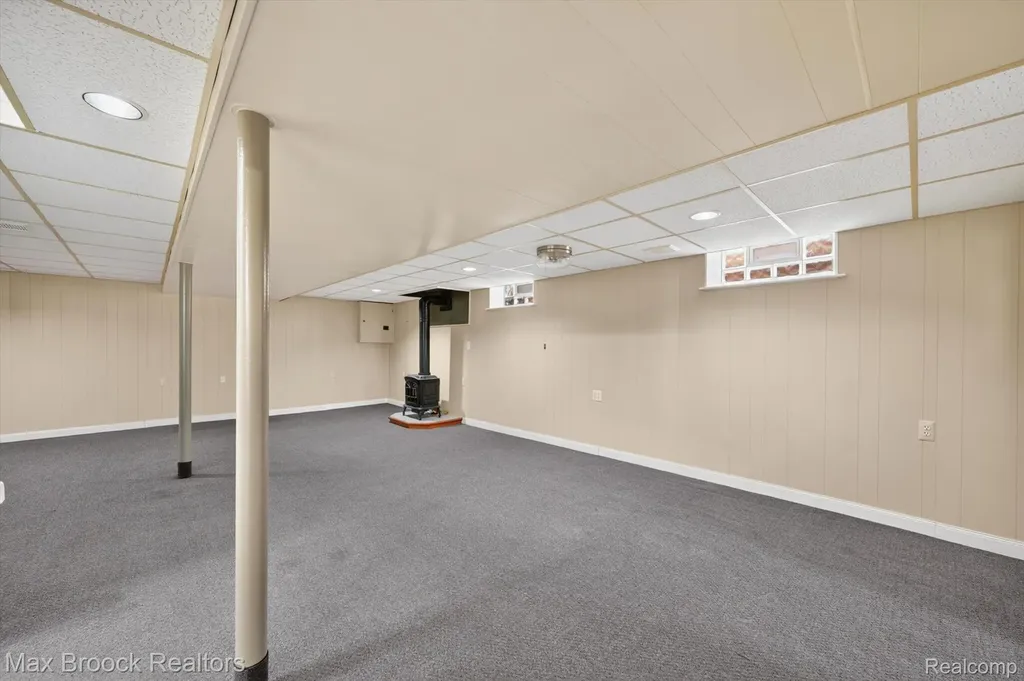 3062 Ferris Avenue Lincoln Park City MI 48146