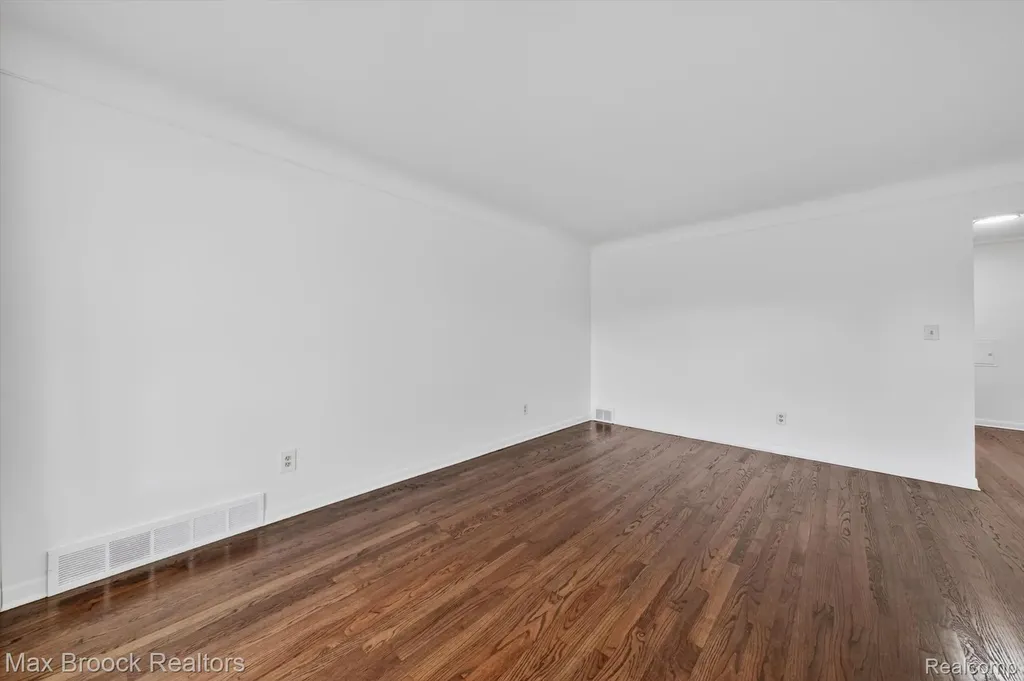 3062 Ferris Avenue Lincoln Park City MI 48146