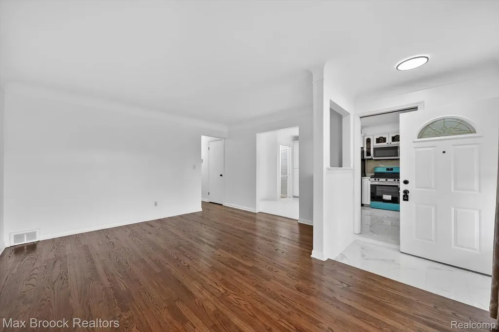 3062 Ferris Avenue Lincoln Park City MI 48146