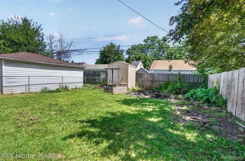 14548 Euclid Avenue Allen Park City MI 48101