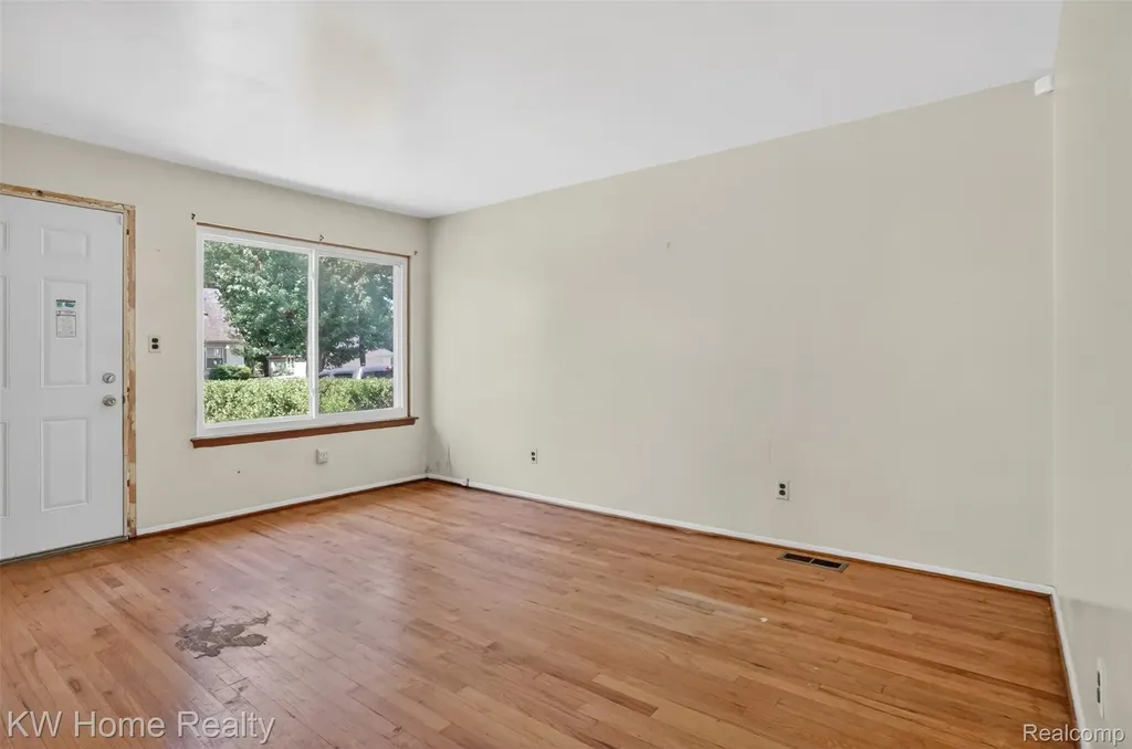 14548 Euclid Avenue Allen Park City MI 48101
