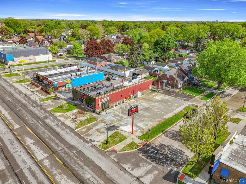 18641 Ecorse Road Allen Park City MI 48101