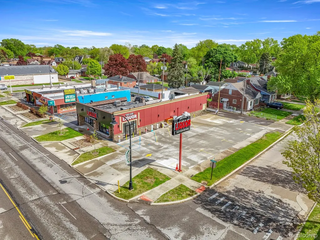18641 Ecorse Road Allen Park City MI 48101