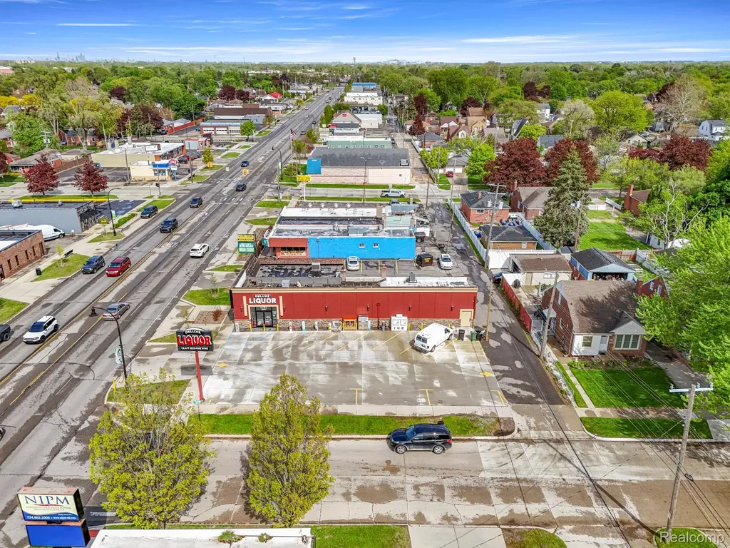 18641 Ecorse Road Allen Park City MI 48101