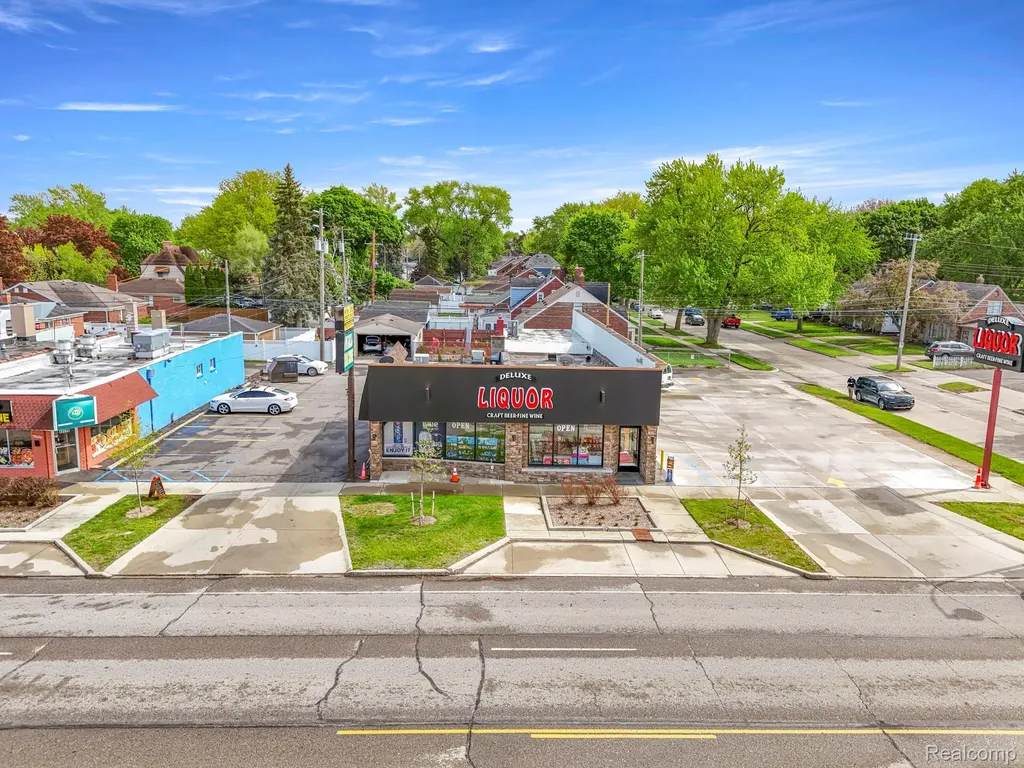 18641 Ecorse Road Allen Park City MI 48101