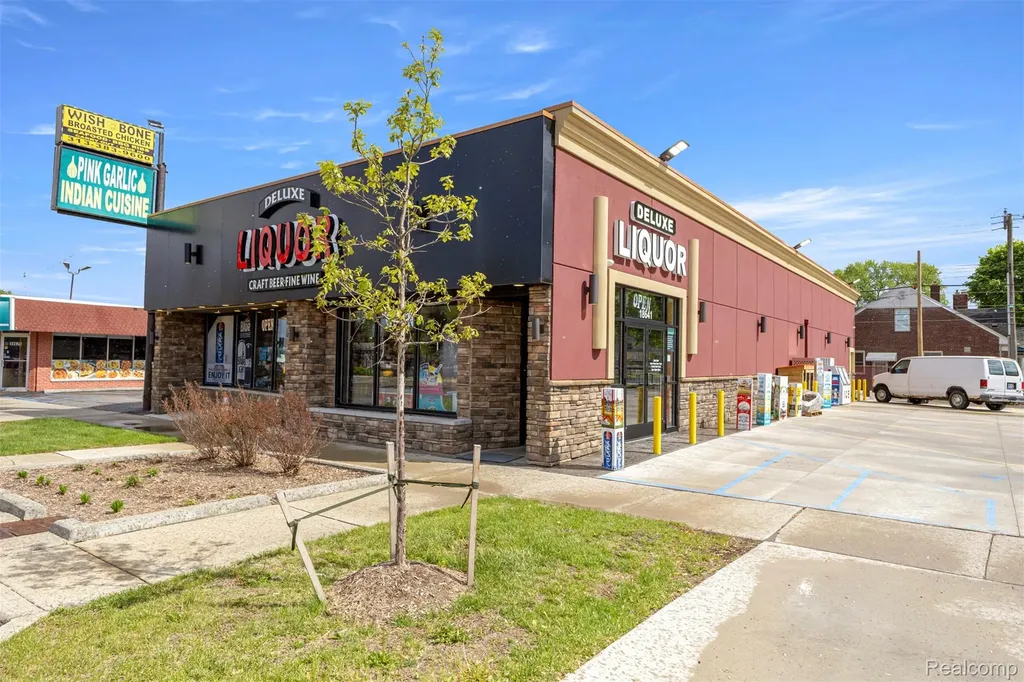 18641 Ecorse Road Allen Park City MI 48101