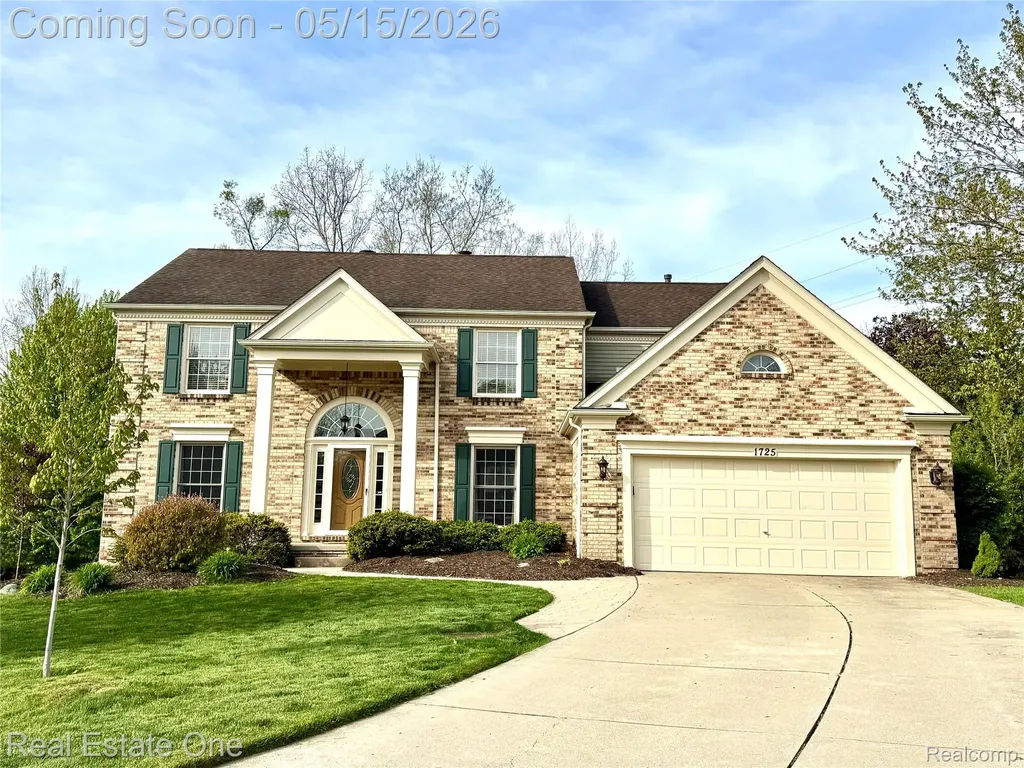 1725 Hillcrest Drive Rochester Hills City MI 48306