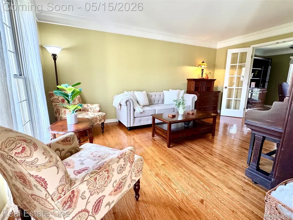 1725 Hillcrest Drive Rochester Hills City MI 48306